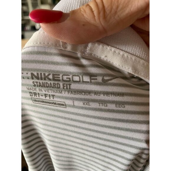 🍒 2/$20 🍒 Gray & White Stripe Nike Dri-Fit Golf 2x - Picture 3 of 3